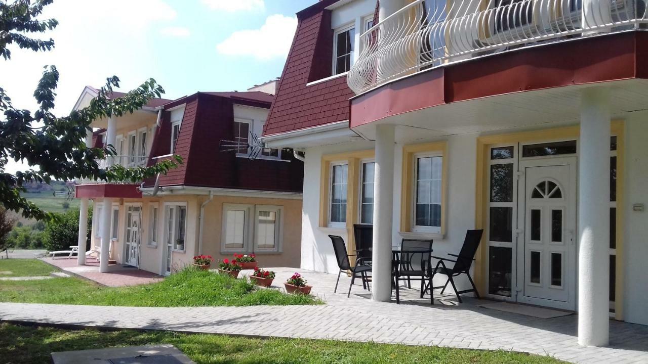 Benelise Apartman Hévíz Exteriör bild